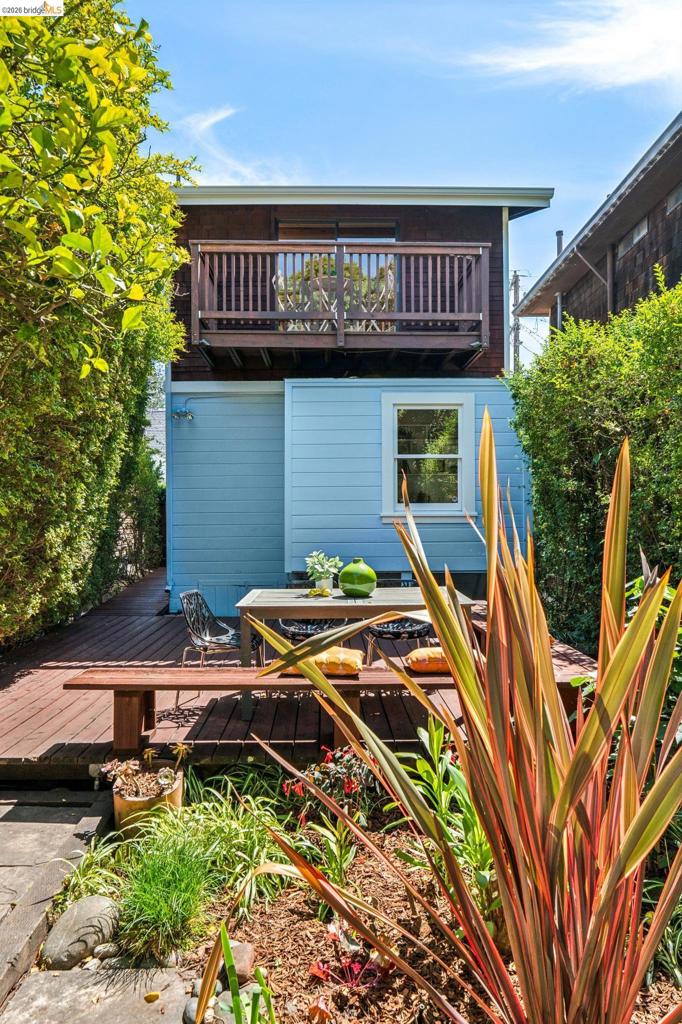 1204 Neilson St Property Photo 35