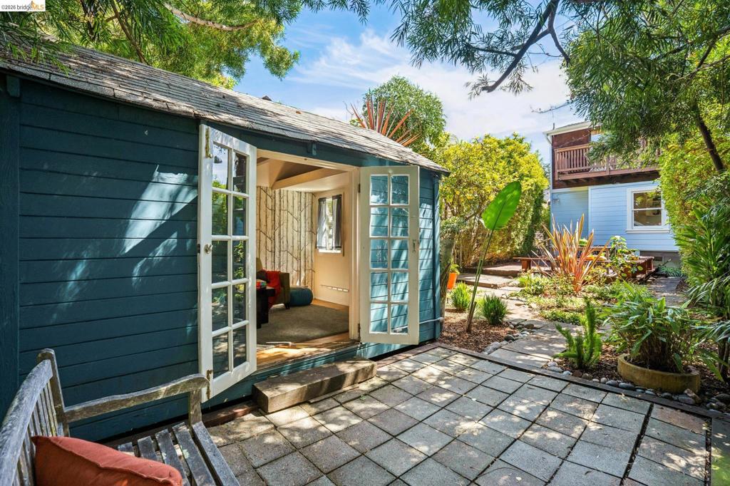 1204 Neilson St Property Photo 38