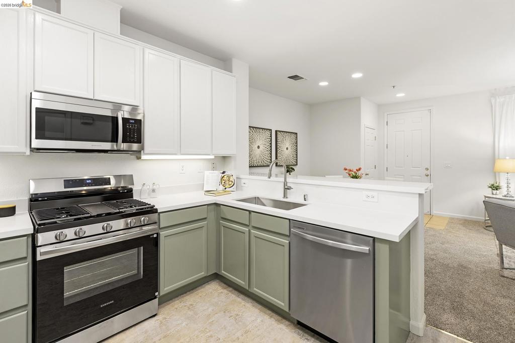 710 City Walk Pl 1 Property Photo 13