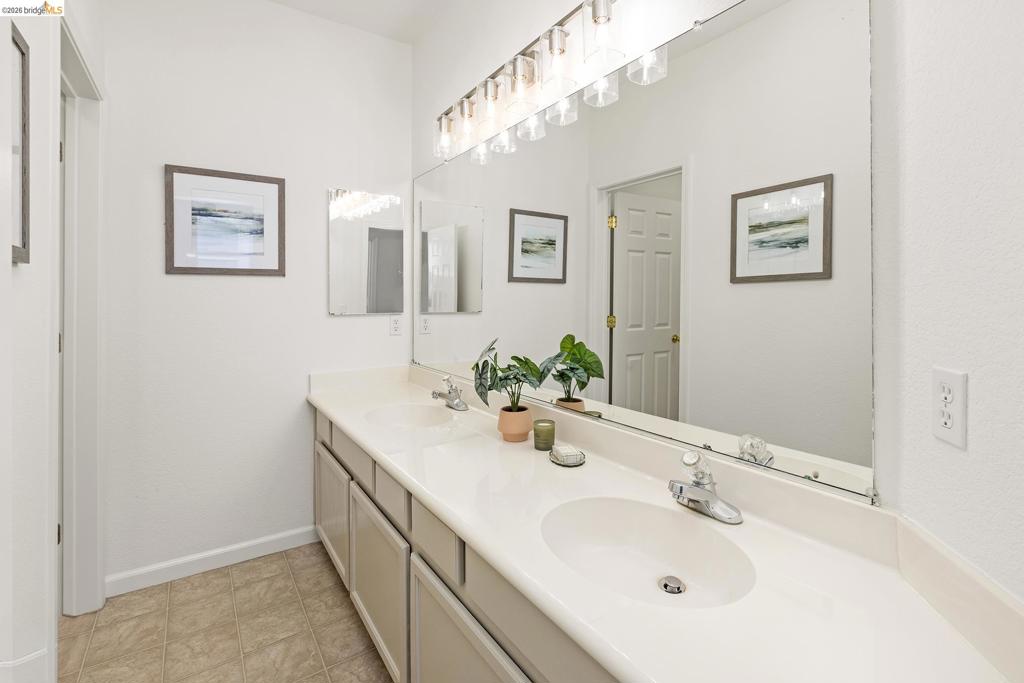 710 City Walk Pl 1 Property Photo 25