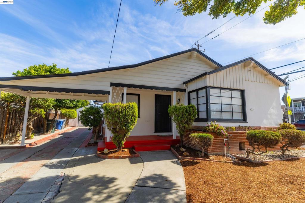 365 Lorraine Property Photo 1