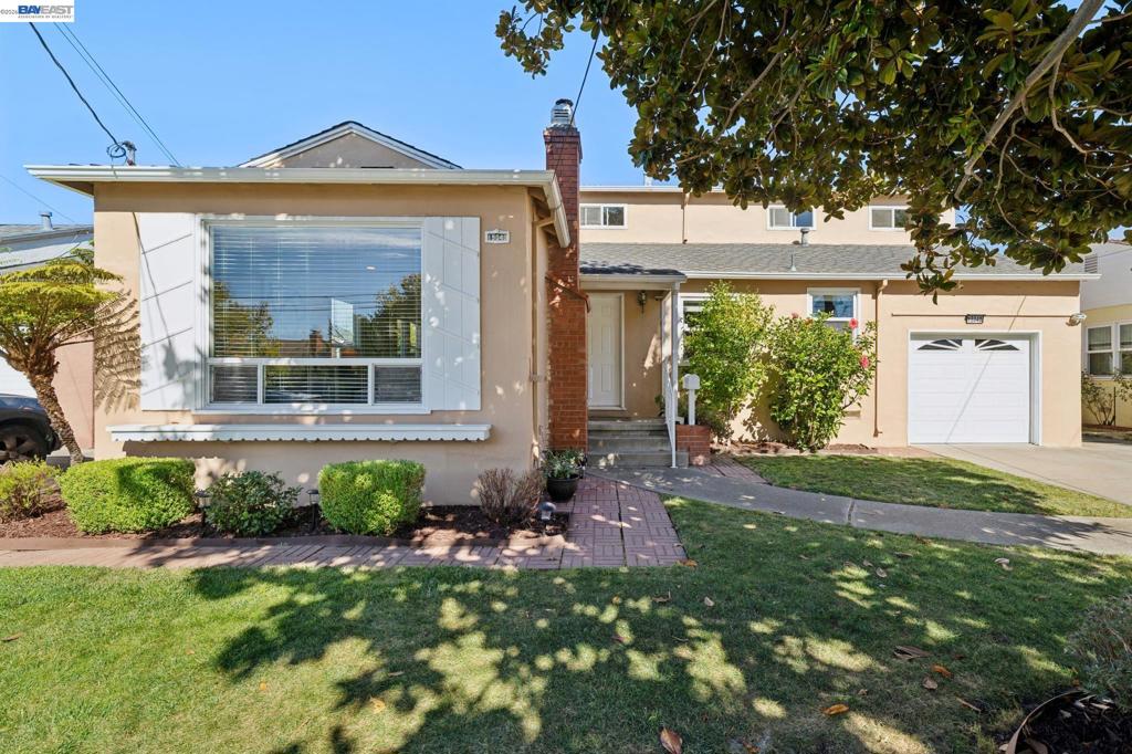 15040 Costela St Property Photo
