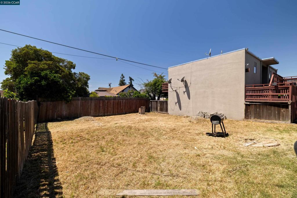 5441 5445 Bancroft Property Photo 27