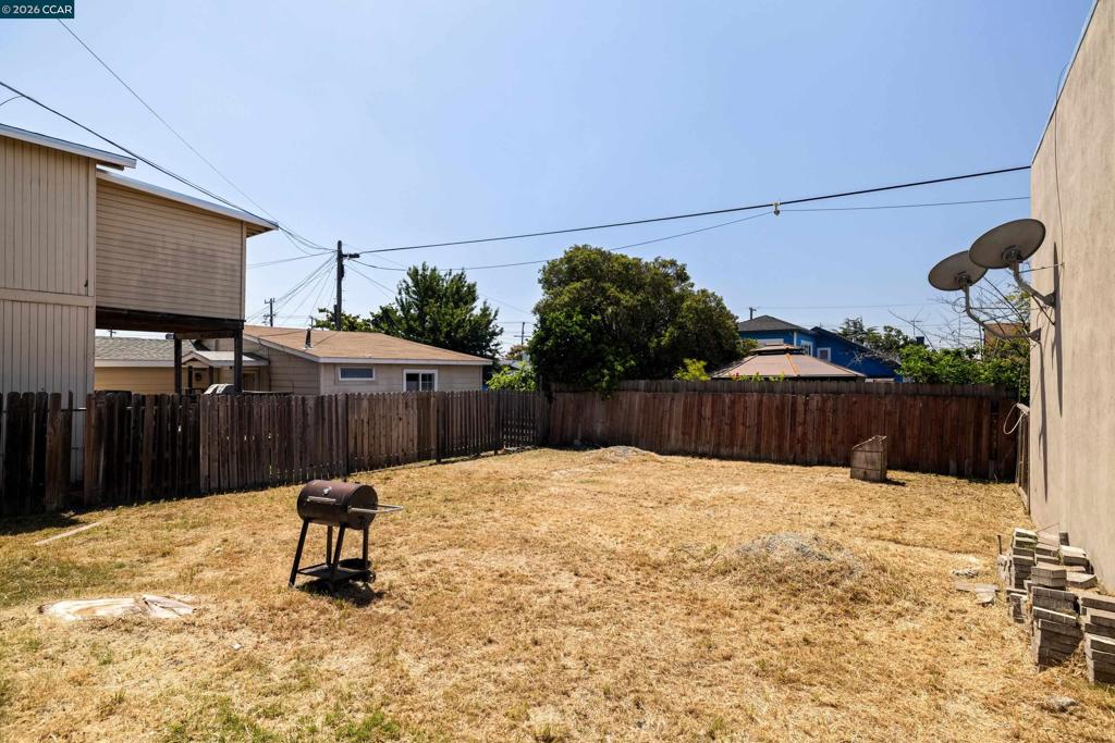 5441 5445 Bancroft Property Photo 28