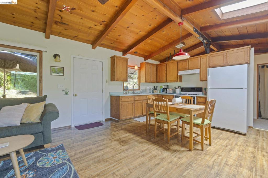 21815 Confidence Rd Property Photo 3