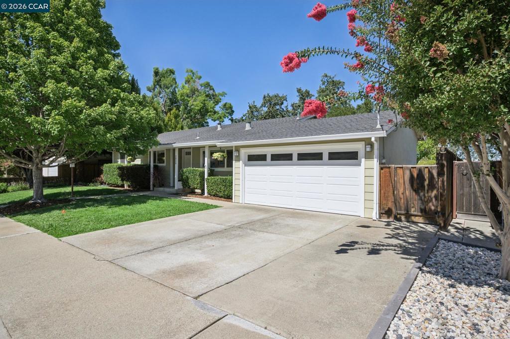 2858 Fyne Dr Property Photo 4