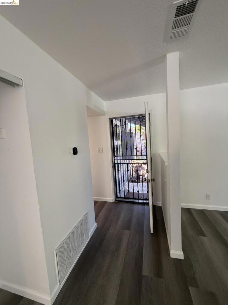 1178 Roleen Drive Property Photo 8