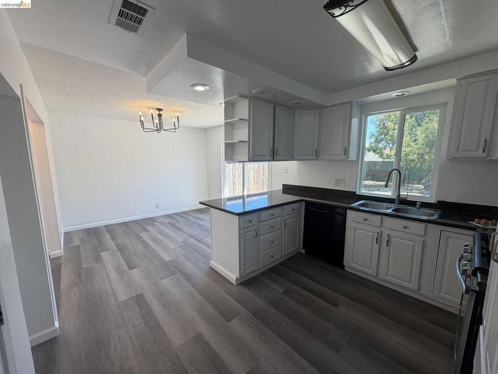 1178 Roleen Drive Property Photo 17