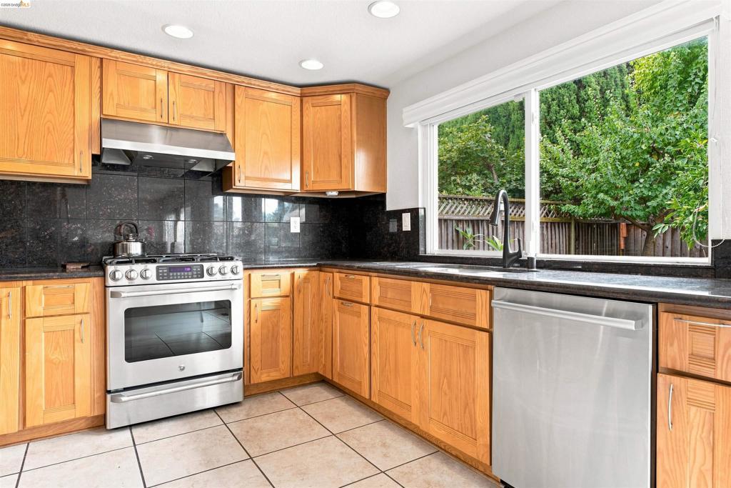 1823 Daltrey Way Property Photo 12