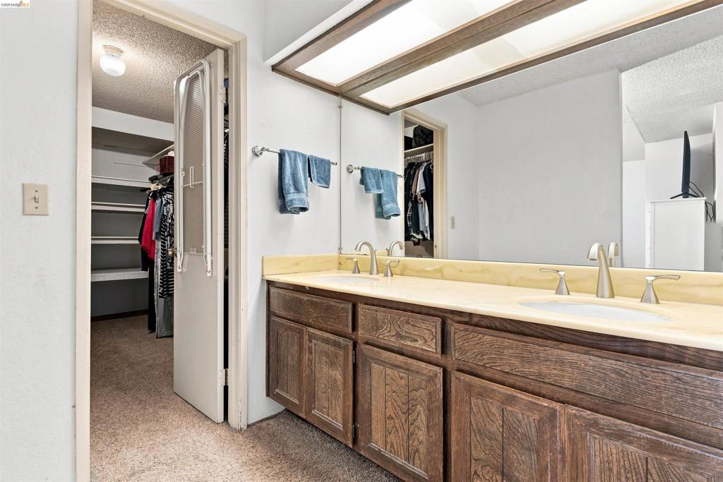 1823 Daltrey Way Property Photo 24