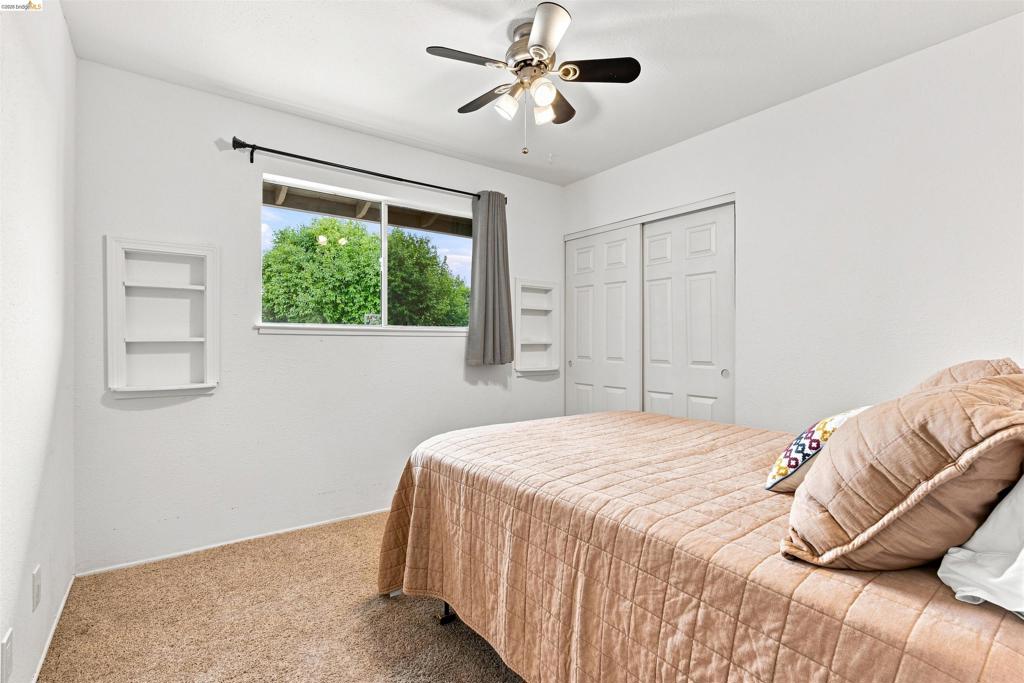 1823 Daltrey Way Property Photo 26