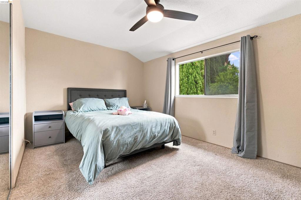 1823 Daltrey Way Property Photo 32