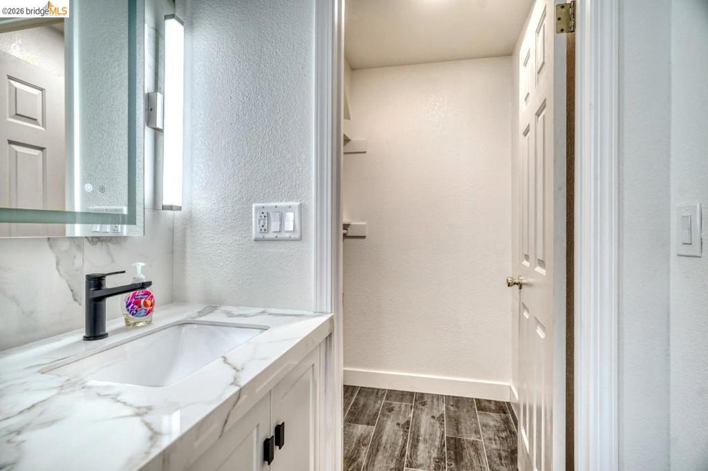 12950 De Ferrari Court Property Photo 25