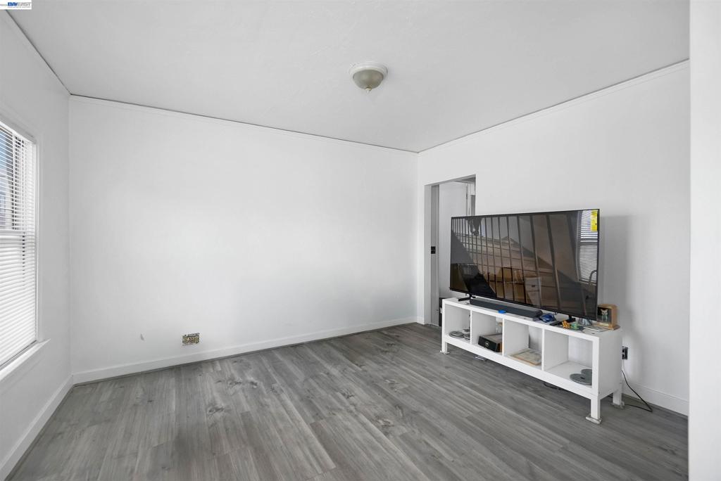 41146054 Property Photo 9