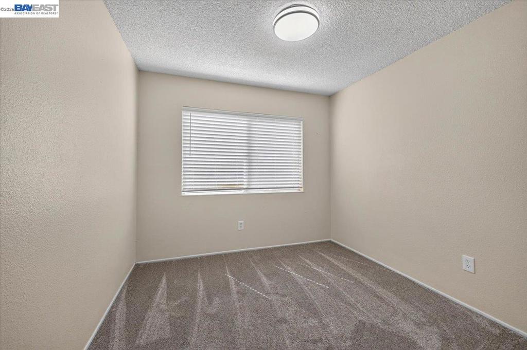 2650 Colony Dr Property Photo 19
