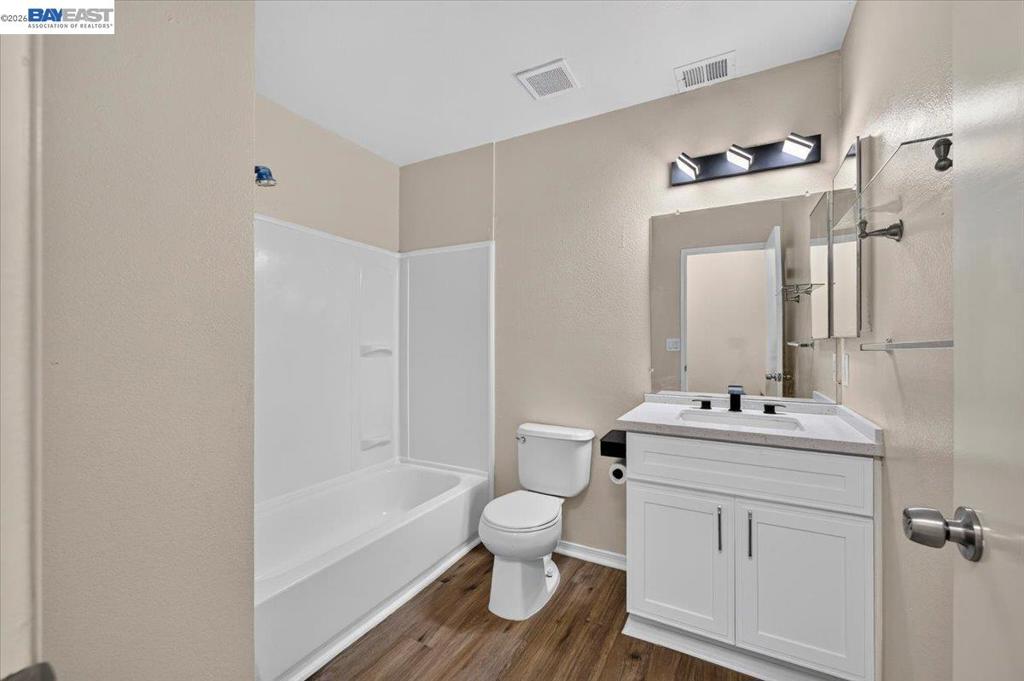 2650 Colony Dr Property Photo 21