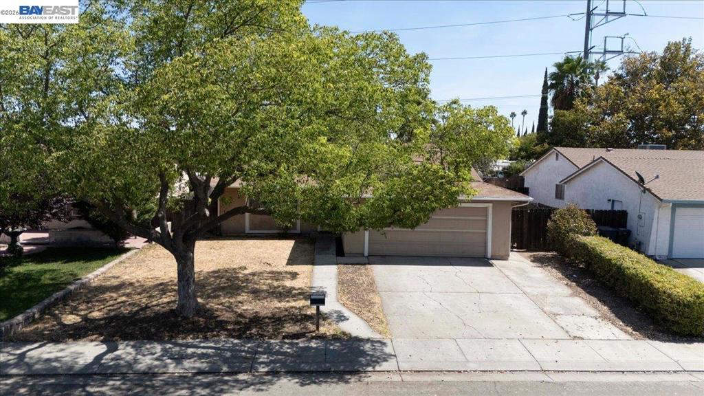 2650 Colony Dr Property Photo 58