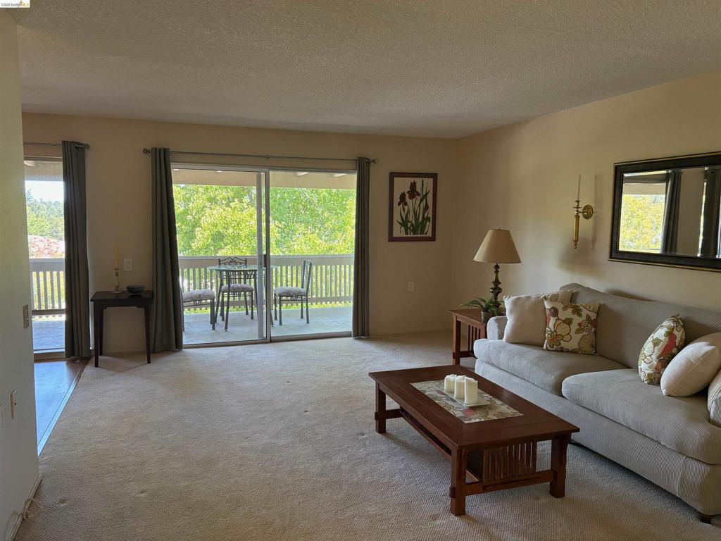 1500 Rockledge Ln 5 Property Photo 1