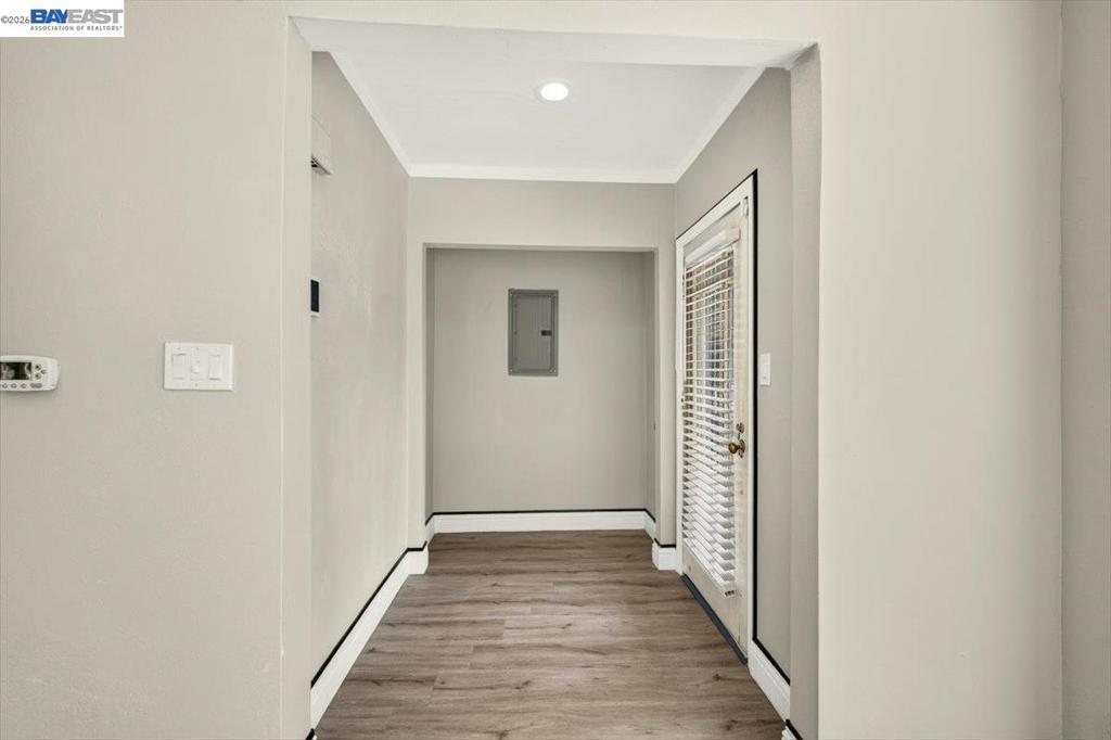 250 W Broadmoor Blvd Property Photo 5