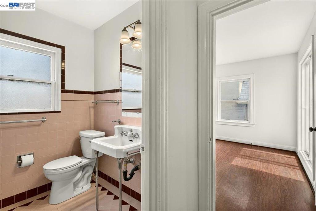 250 W Broadmoor Blvd Property Photo 22