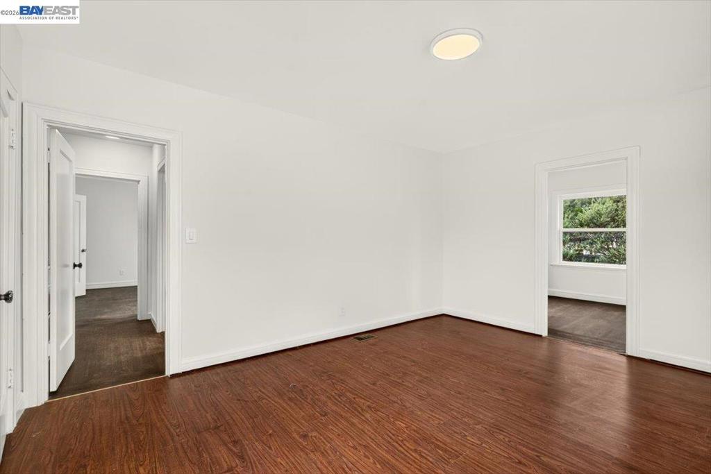250 W Broadmoor Blvd Property Photo 27