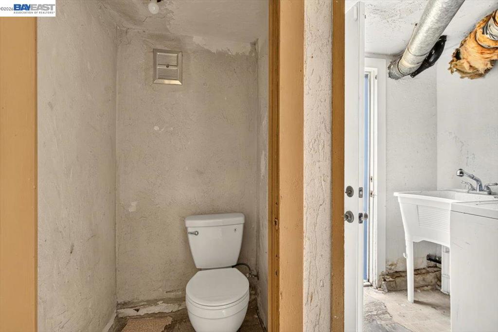 250 W Broadmoor Blvd Property Photo 45