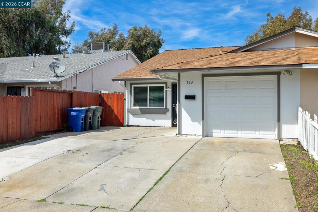 133 E Trident Property Photo 4