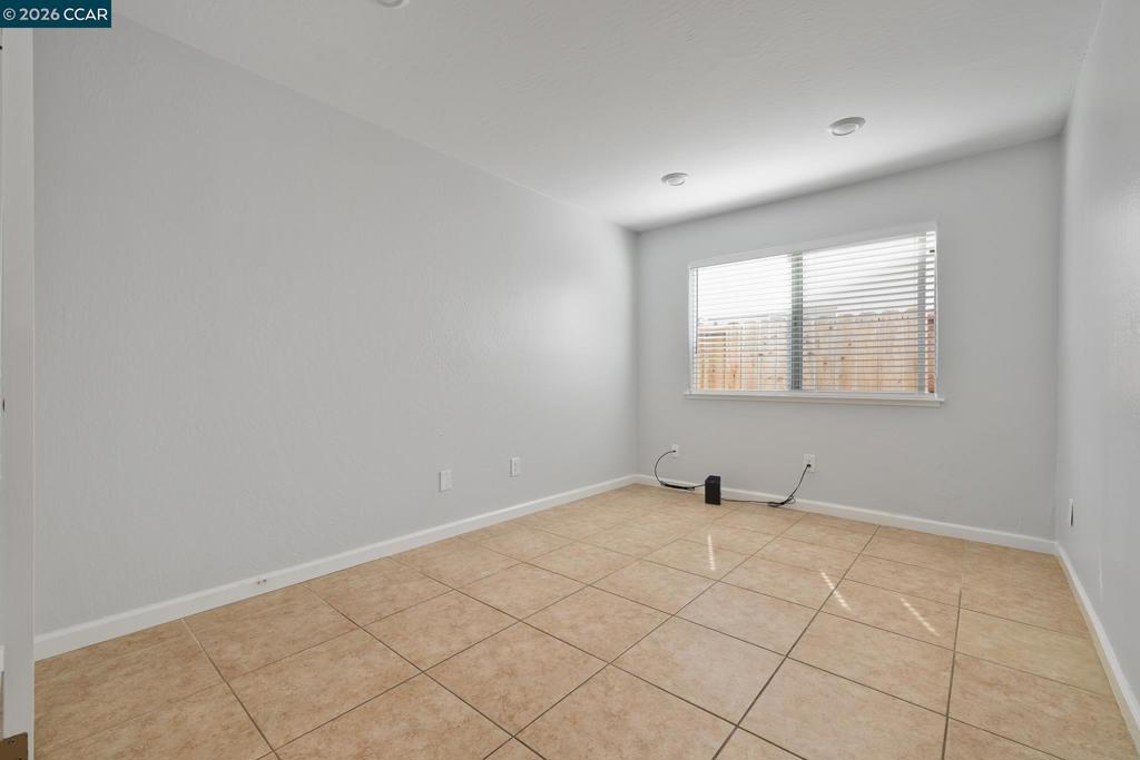 133 E Trident Property Photo 19
