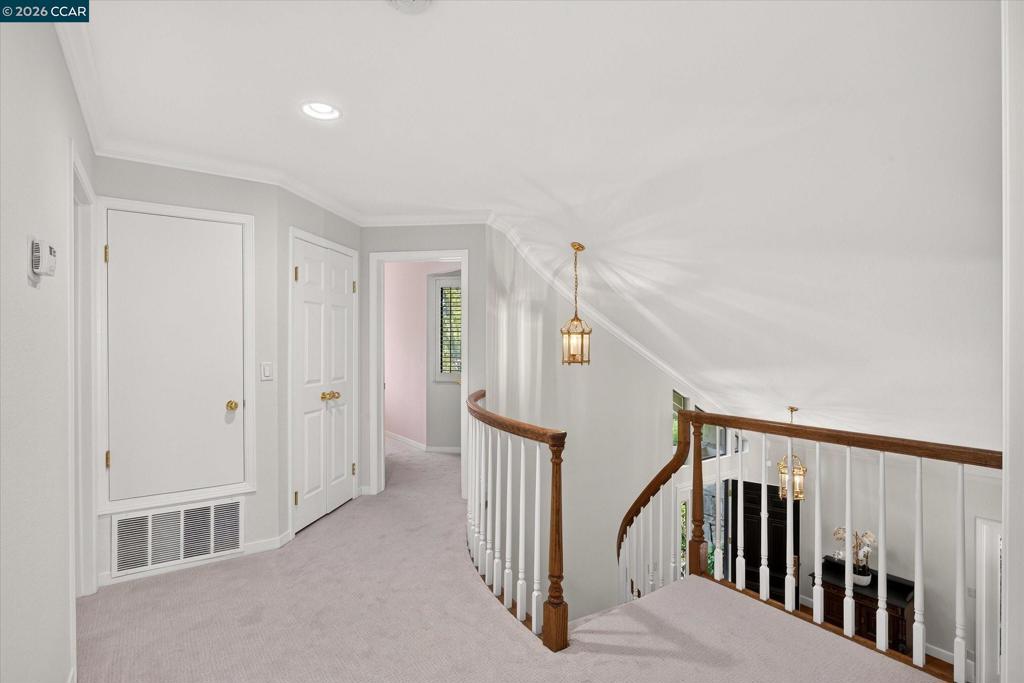 549 Buttonwood Dr Property Photo 32