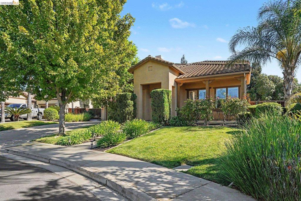 1276 Prominent Drive Property Photo 3