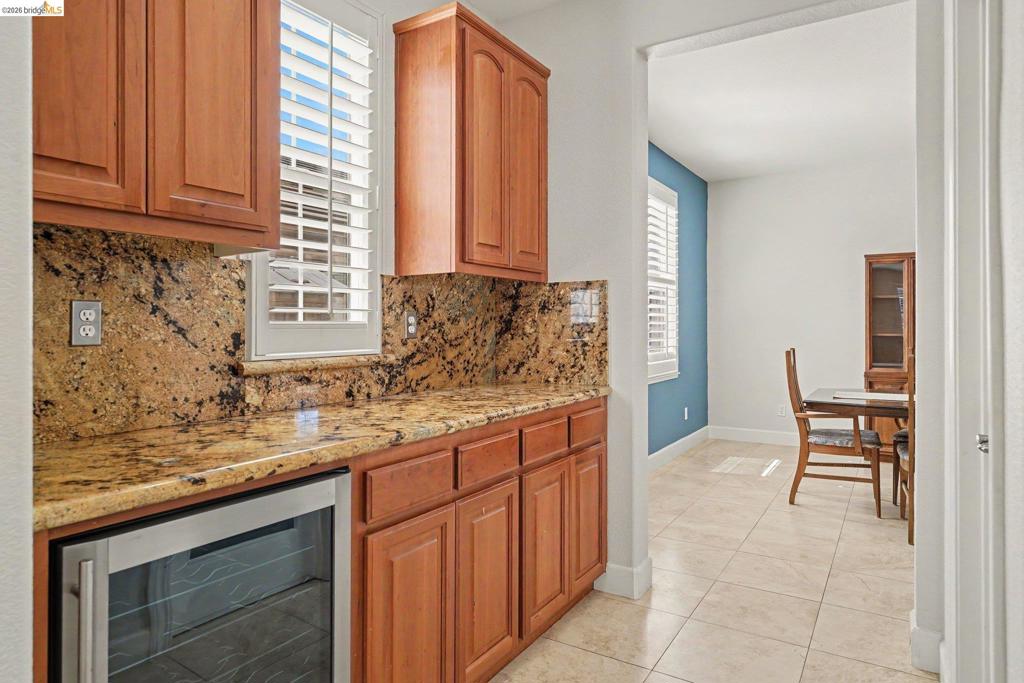 1276 Prominent Drive Property Photo 8