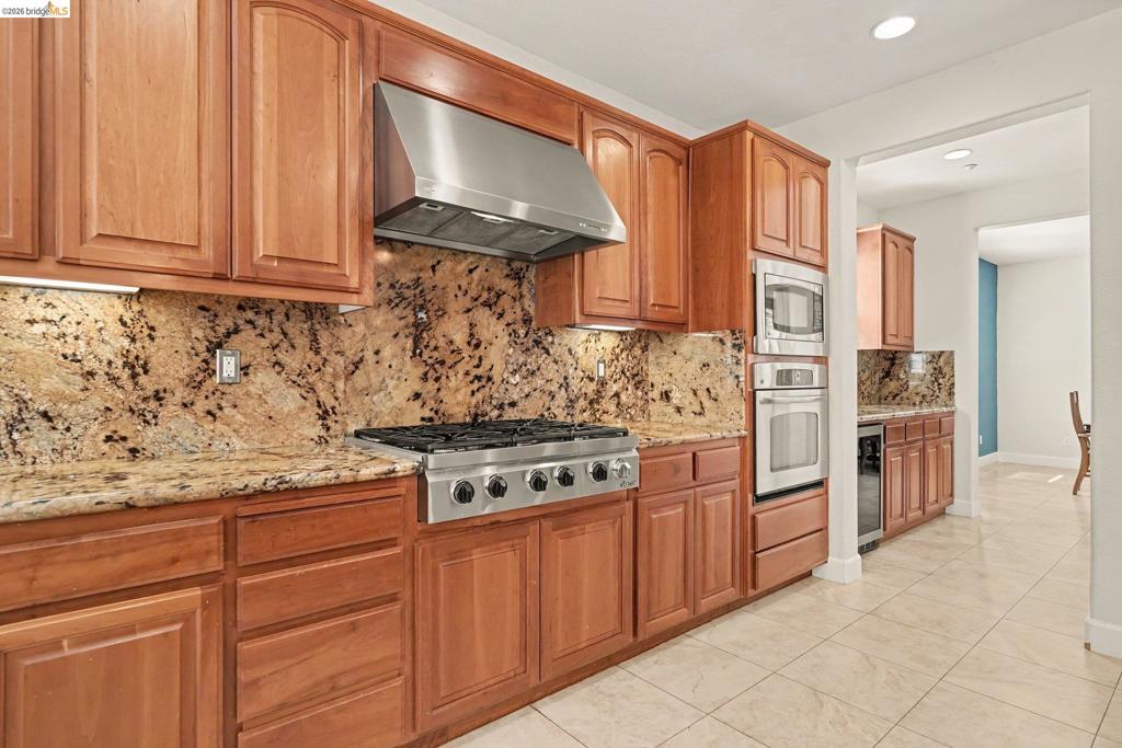 1276 Prominent Drive Property Photo 9
