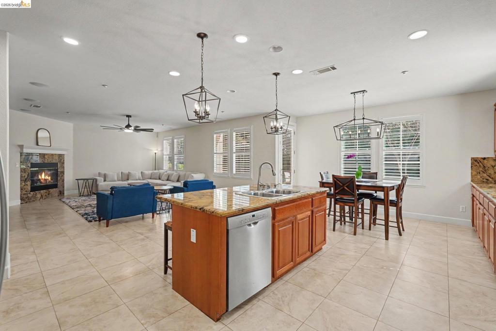 1276 Prominent Drive Property Photo 12