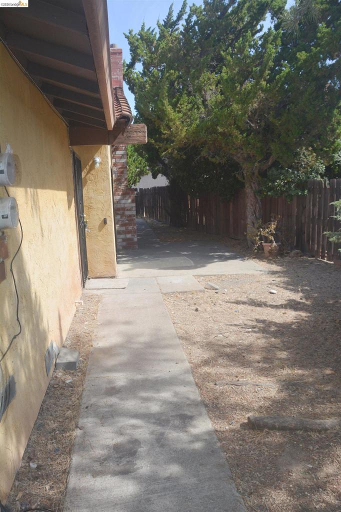 2522 Cathy Ct Property Photo 2