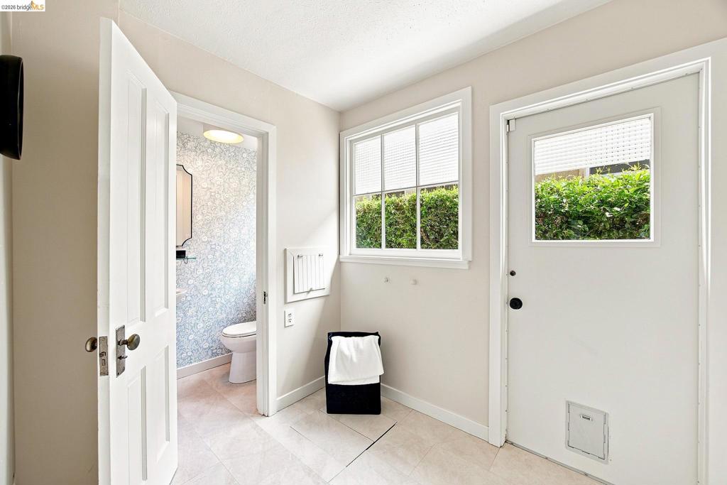 201 Beverly Ave Property Photo 17
