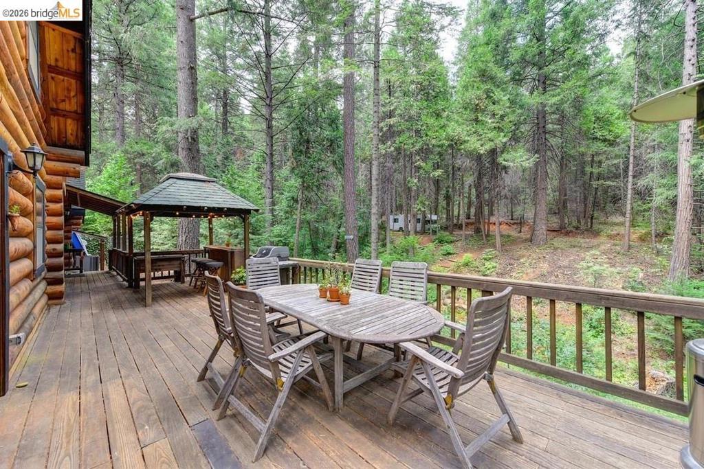 4589 Jenkinson Cir Property Photo 5