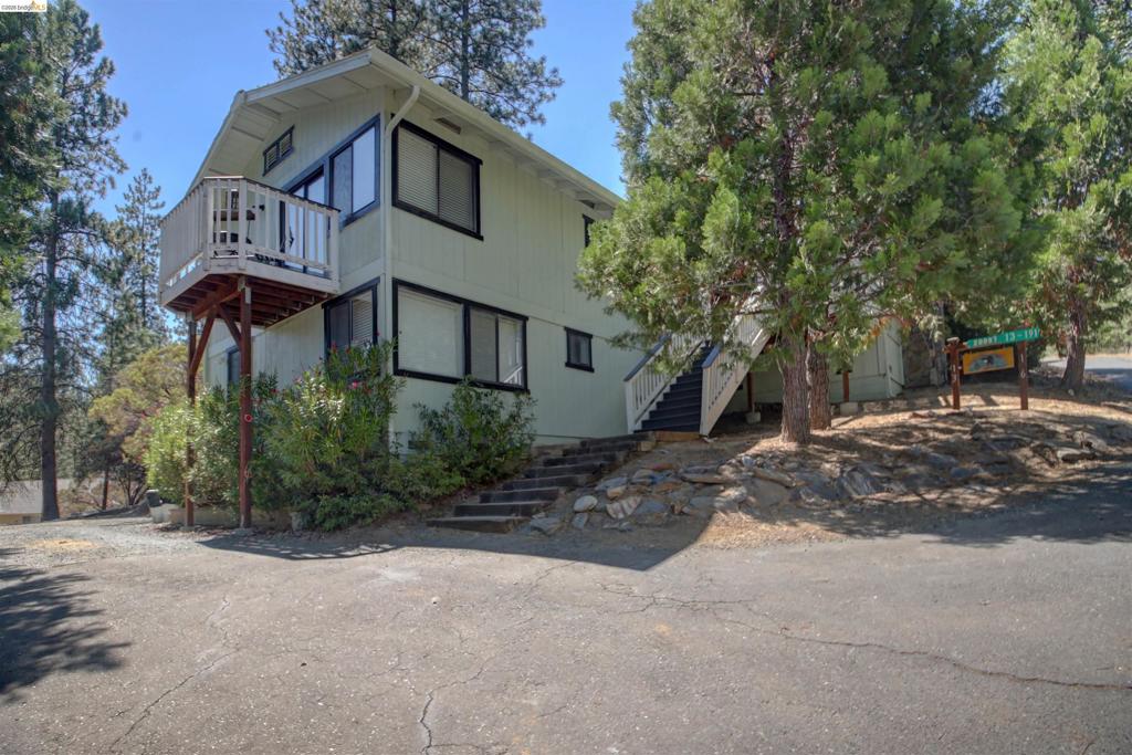 20097 Ridgecrest Way Property Photo 1