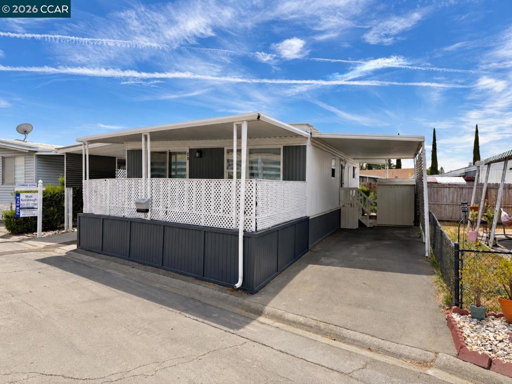 29 David Dr Property Photo 2