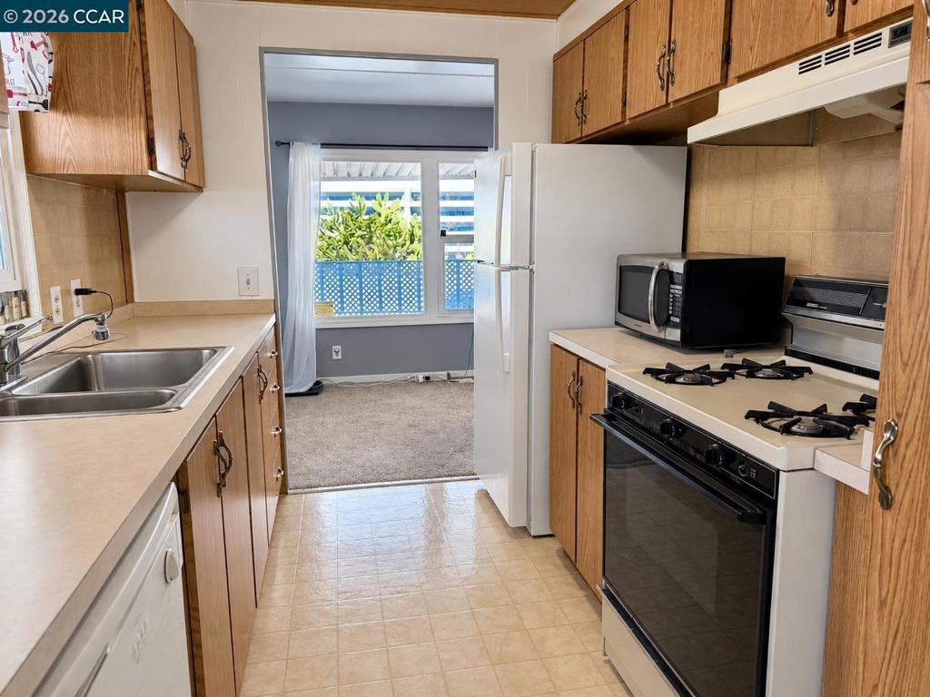 29 David Dr Property Photo 10