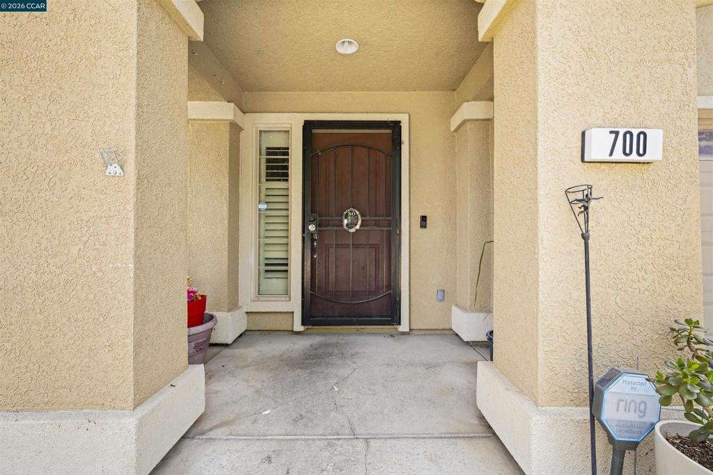 700 Pinedale Ave Property Photo 5