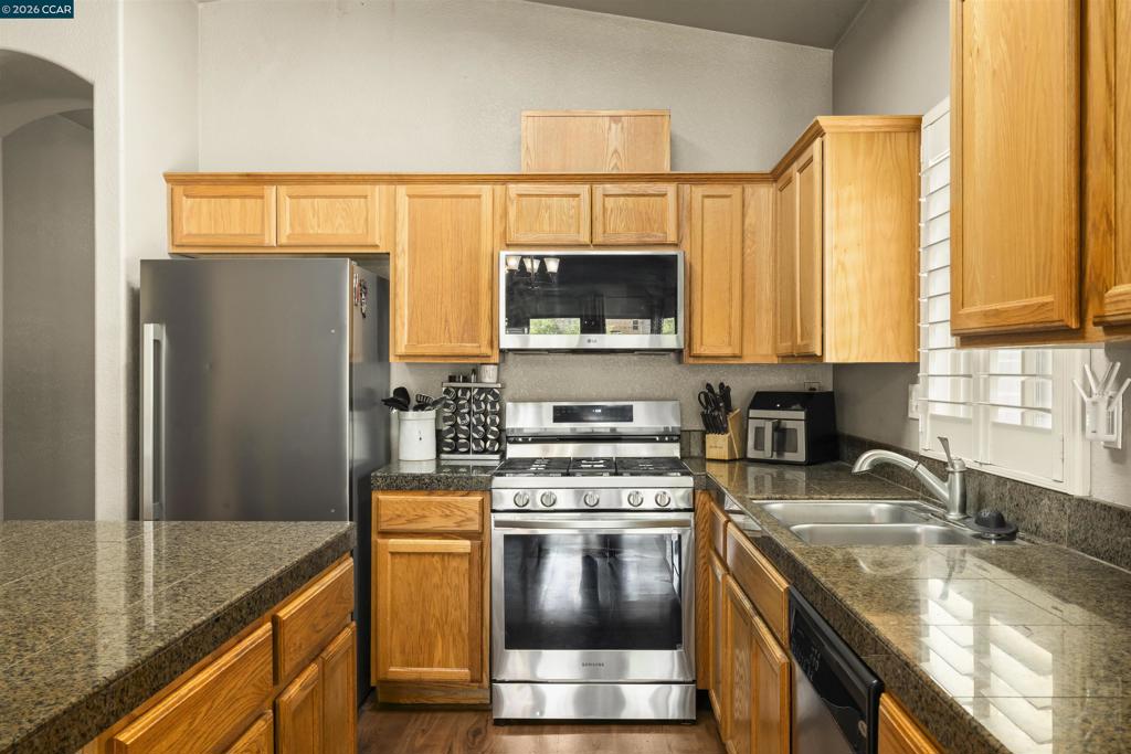 700 Pinedale Ave Property Photo 13