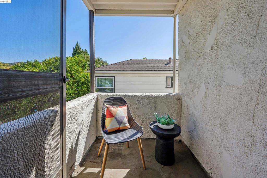 964 Estudillo Ave Property Photo 35