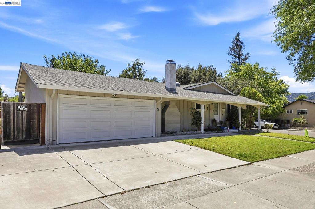 4315 Denker Dr Property Photo 2