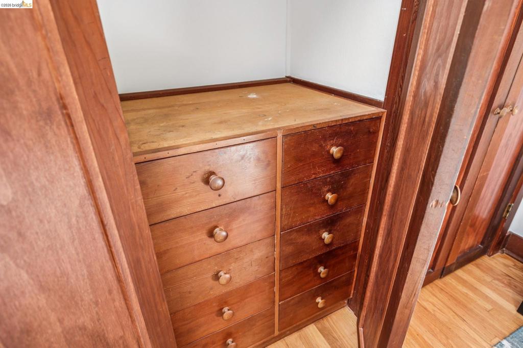 2435 Valley Street Property Photo 50
