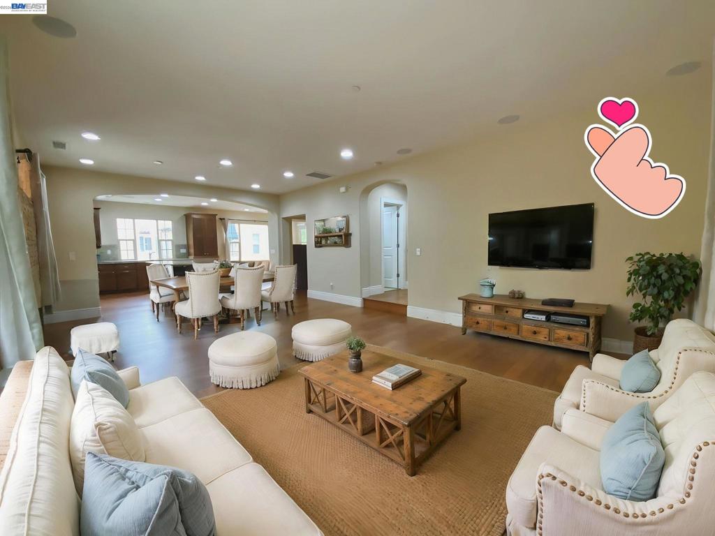69 Pimentel Cir Property Photo 1