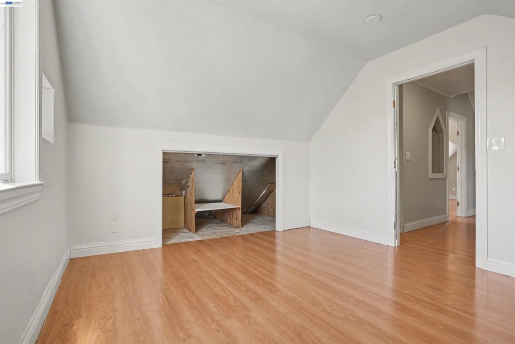 592 Lewis Ave Property Photo 26