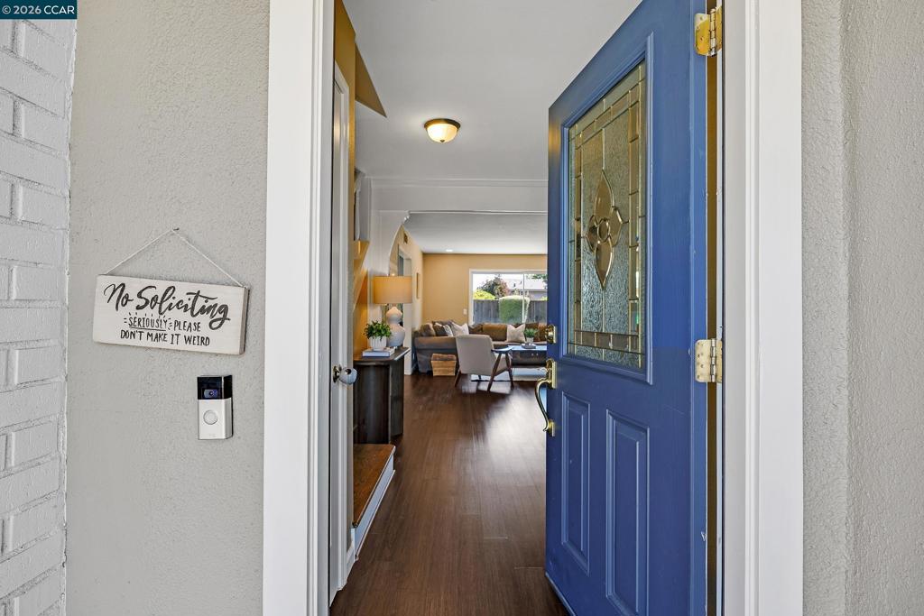8569 Wicklow Ln Property Photo 4