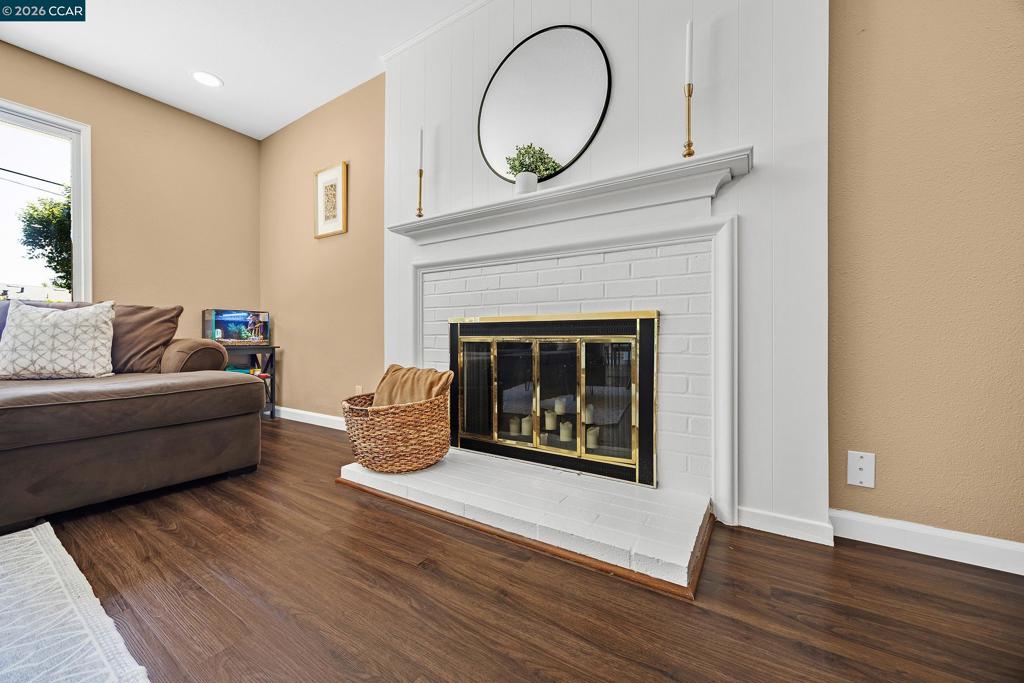 8569 Wicklow Ln Property Photo 8