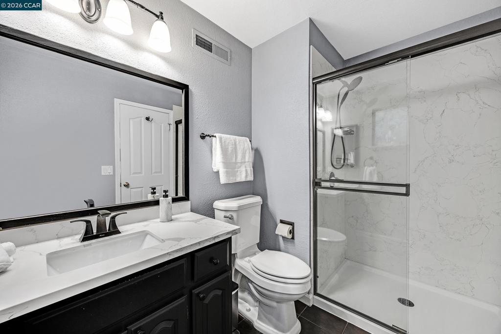 8569 Wicklow Ln Property Photo 33