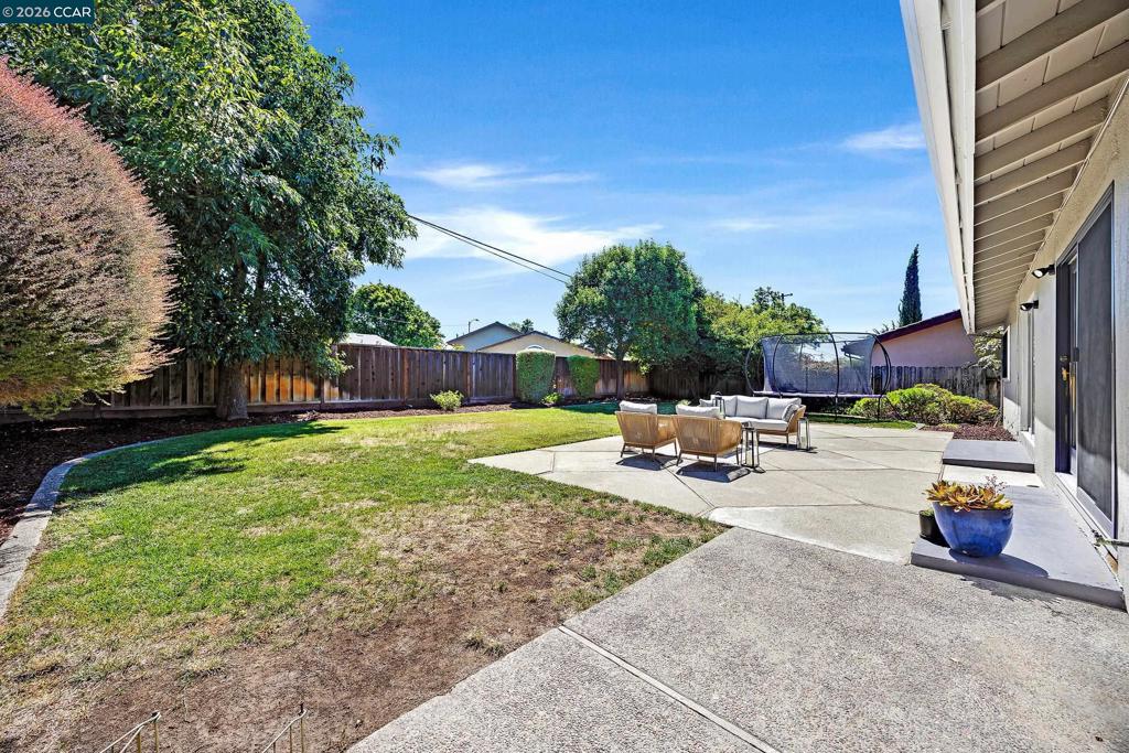 8569 Wicklow Ln Property Photo 40